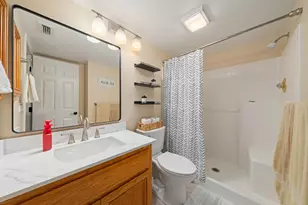 8810 Laguna Star Dr, Elk Grove, CA 95758 - Photo 34