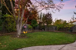 8810 Laguna Star Dr, Elk Grove, CA 95758 - Photo 50