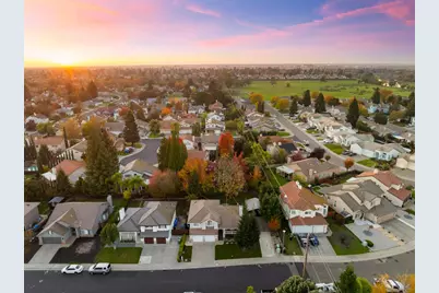 8810 Laguna Star Drive, Elk Grove, CA 95758 - Photo 68