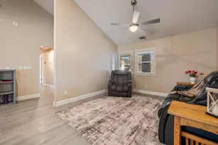 4221 Waymar Ct, Carmichael, CA 95608 - Photo 12