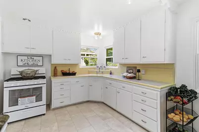 131 46th Street, Sacramento, CA 95819 - Photo 18