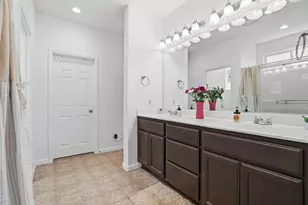 344 N Red Lion Way, Newman, CA 95360 - Photo 18