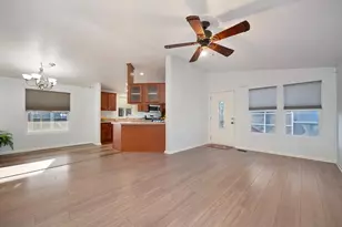 Cambria, Citrus Heights, CA 95621 - Photo 10