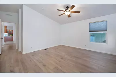 Cambria, Citrus Heights, CA 95621 - Photo 26