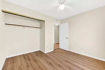 8127 Franciscan Way, Sacramento, CA 95823 - Photo 26