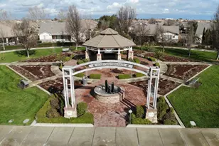 7824 Barnsley Way, Elk Grove, CA 95757 - Photo 58