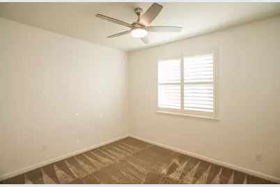 7824 Barnsley Way, Elk Grove, CA 95757 - Photo 36