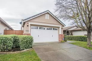 7824 Barnsley Way, Elk Grove, CA 95757 - Photo 4