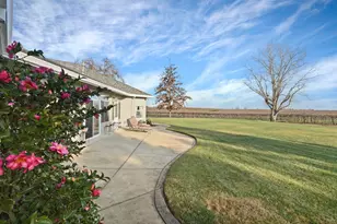 16025 E Harney Ln, Lodi, CA 95240 - Photo 34