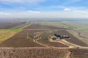 16025 E Harney Ln, Lodi, CA 95240 - Photo 6