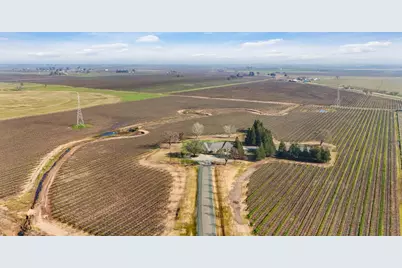 16025 E Harney Lane, Lodi, CA 95240 - Photo 10
