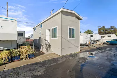 S Cherokee Lane #4, Lodi, CA 95240 - Photo 2