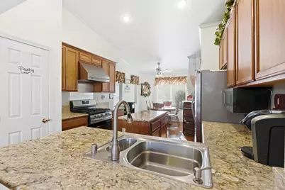 2421 Martin Anthony Court, Tracy, CA 95377 - Photo 16