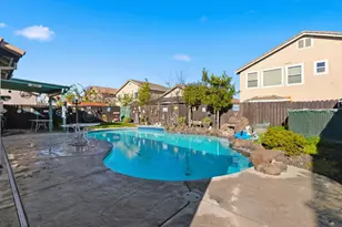 2421 Martin Anthony Ct, Tracy, CA 95377 - Photo 26