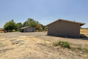 3593 Libby Ln, Cottonwood, CA 96022 - Photo 6