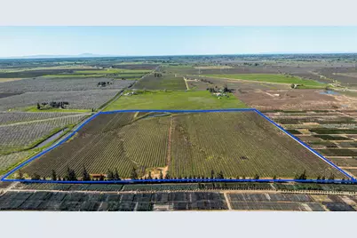 20075 E Kettleman Lane, Lodi, CA 95240 - Photo 26