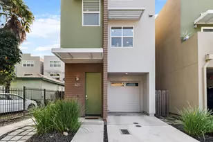 425 Outrigger Ln, West Sacramento, CA 95605 - Photo 2