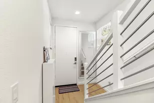 425 Outrigger Ln, West Sacramento, CA 95605 - Photo 6