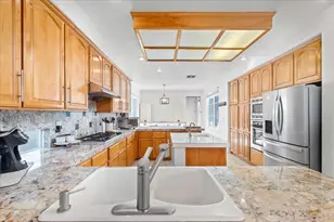 9168 Sipler Way, Elk Grove, CA 95758 - Photo 14