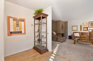 1182 Vanderbilt Way, Sacramento, CA 95825 - Photo 8