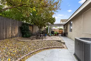 8556 Dewberry Way, Elk Grove, CA 95624 - Photo 38