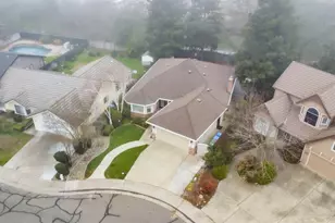 8833 Aquarius Ave, Elk Grove, CA 95624 - Photo 26