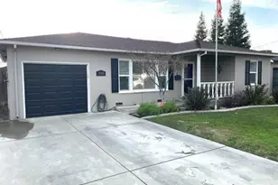 1040 S Rose St, Turlock, CA 95380 - Photo 1