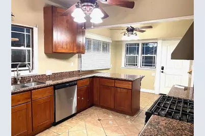 230 Vermont Avenue, Turlock, CA 95380 - Photo 6