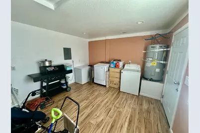 609 Kettleman, Lodi, CA 95240 - Photo 36