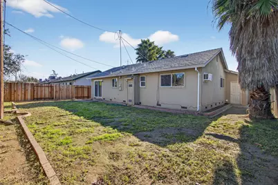 5213 Sitton Way, Sacramento, CA 95823 - Photo 34