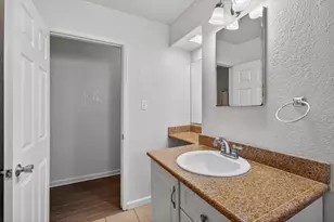 5213 Sitton Way, Sacramento, CA 95823 - Photo 22