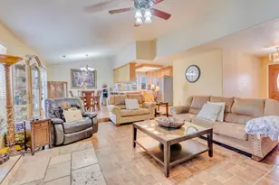 828 Olivewood Dr, Los Banos, CA 93635 - Photo 8