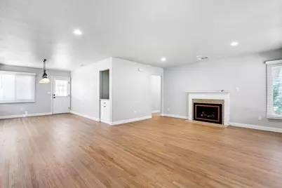 2437 Parkwood, Sacramento, CA 95825 - Photo 14