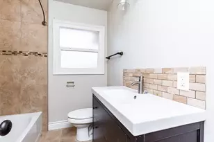 2437 Parkwood, Sacramento, CA 95825 - Photo 16