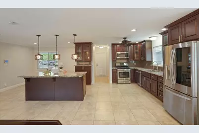 1921 Sherwood Avenue, Modesto, CA 95350 - Photo 8