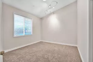 6113 Fountaindale Way, Carmichael, CA 95608 - Photo 14