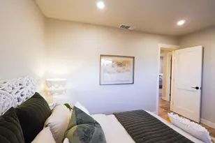 5400 Cabrillo Way, Sacramento, CA 95820 - Photo 22