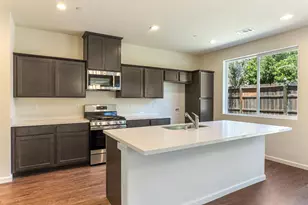 3265 Vermillion Dr, Stockton, CA 95206 - Photo 2