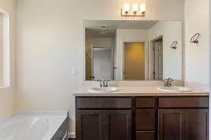 3265 Vermillion Dr, Stockton, CA 95206 - Photo 10
