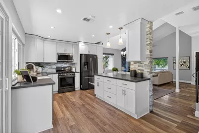 9708 Elmira Circle, Sacramento, CA 95827 - Photo 12