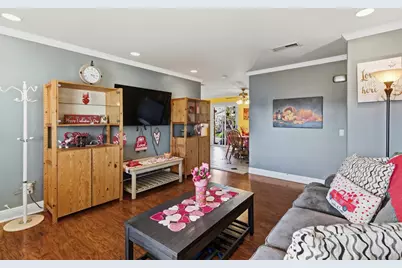 8271 Fieldpoppy Circle, Sacramento, CA 95828 - Photo 6