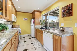 8271 Fieldpoppy Cir, Sacramento, CA 95828 - Photo 8