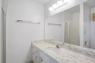 1402 W Orangeburg Ave, Modesto, CA 95350 - Photo 18
