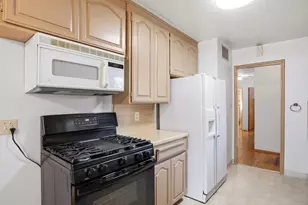 1402 W Orangeburg Ave, Modesto, CA 95350 - Photo 8