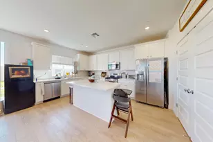 10368 Tower Hl Dr, Stockton, CA 95219 - Photo 8