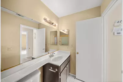 7671 Canyon Woods Court, Sacramento, CA 95828 - Photo 36