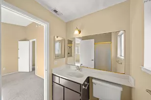 7671 Canyon Woods Ct, Sacramento, CA 95828 - Photo 34