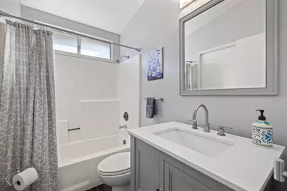 8068 Halkeep Way, Sacramento, CA 95823 - Photo 20
