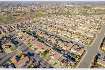 757 Killebrew Way, Galt, CA 95632 - Photo 48