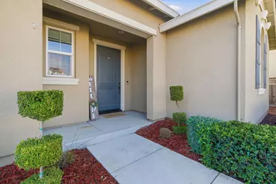 17726 Griswold Court, Lathrop, CA 95330 - Photo 4
